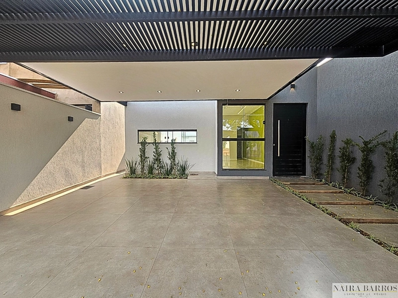 Casa com 3 suítes no Rita Vieira: 1ª foto da galeria de imagens do imóvel