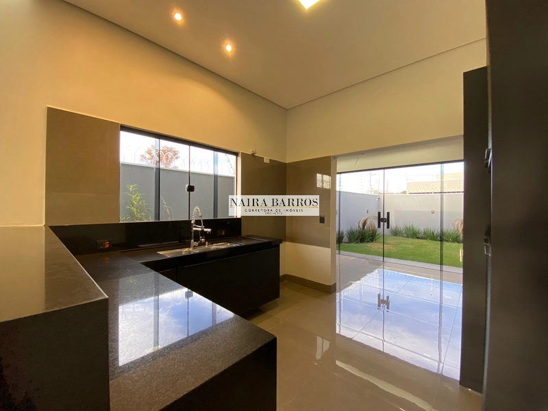 Casa com 3 quartos - completa de planejados próximo a UCDB: 13ª foto da galeria de imagens do imóvel