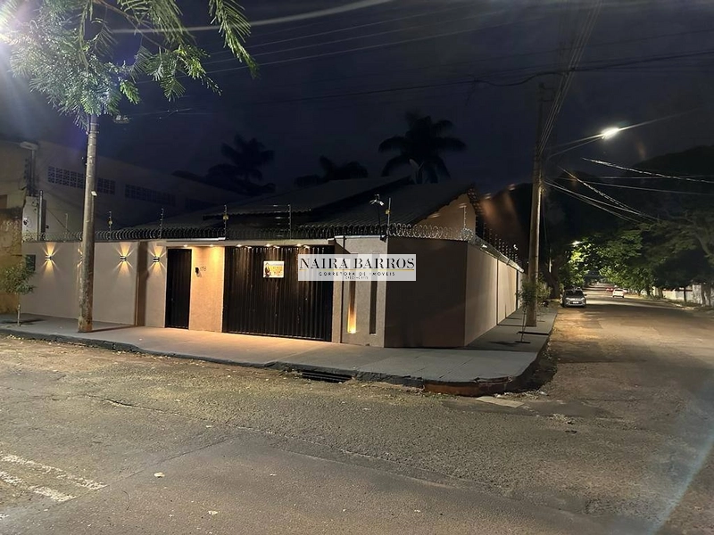 Casa com 3 dormitórios e piscina na vila carvalho: 1ª foto da galeria de imagens do imóvel