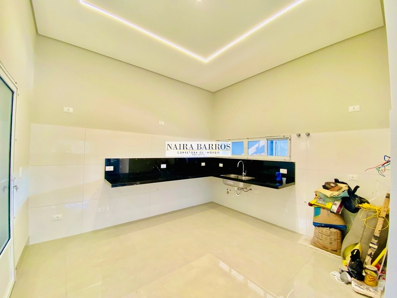 Casa com 3 dormitórios e terraço no Jd. Seminário: 3ª foto da galeria de imagens do imóvel