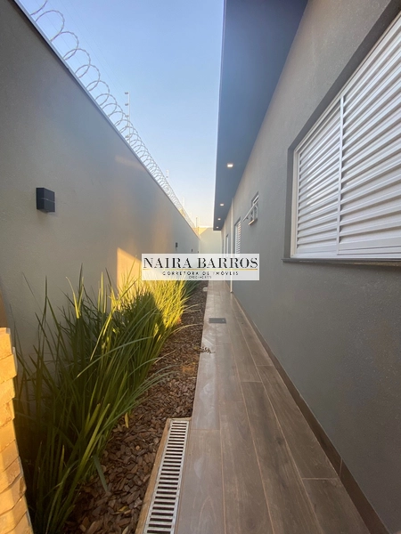 Casa com 3 quartos e piscina no Jardim Panamá: 3ª foto da galeria de imagens do imóvel