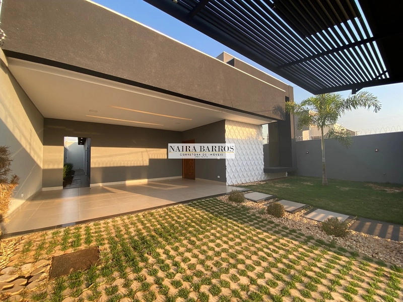 Casa com 3 quartos e piscina no Jardim Panamá: 1ª foto da galeria de imagens do imóvel