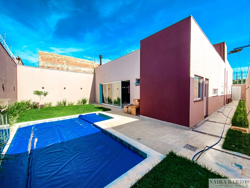 Casa com 3 dormitórios e piscina - Jd Seminário: 18ª foto da galeria de imagens do imóvel