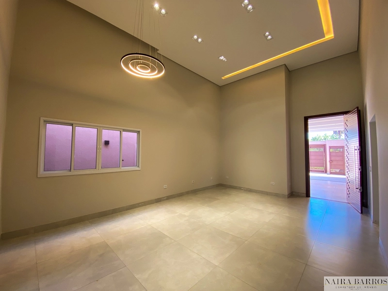 Casa com 3 dormitórios e piscina - Jd Seminário: 4ª foto da galeria de imagens do imóvel