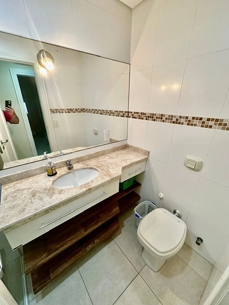 apartamento vista mar com dois dormitórios duas vagas de garagem e depósito : 20ª foto da galeria de imagens do imóvel