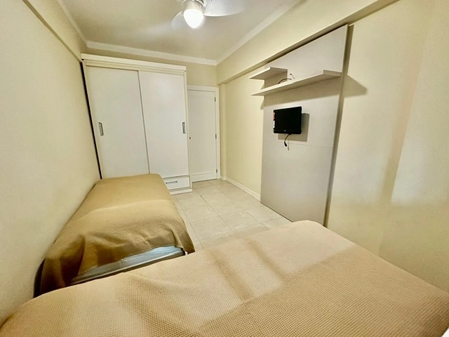 apartamento vista mar com dois dormitórios duas vagas de garagem e depósito : 18ª foto da galeria de imagens do imóvel