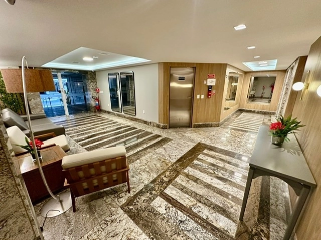apartamento vista mar com dois dormitórios duas vagas de garagem e depósito : 12ª foto da galeria de imagens do imóvel