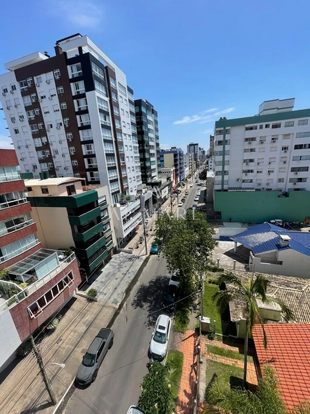 APARTAMENTO DE FRENTE MOBILIADO NO CENTRO DE CAPAO DA CANOA: 2ª foto da galeria de imagens do imóvel