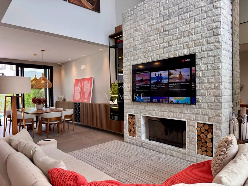 Casa em condominio : 4ª foto da galeria de imagens do imóvel