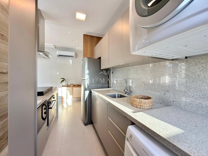 Apartamento de frente com três dormitórios sendo uma suíte mobiliado e decorado e box : 26ª foto da galeria de imagens do imóvel