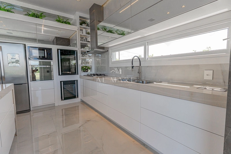 Mansão no condominio beira lago: 13ª foto da galeria de imagens do imóvel