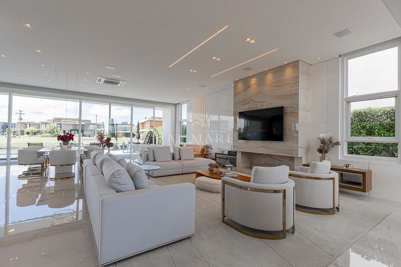 Mansão no condominio beira lago: 18ª foto da galeria de imagens do imóvel