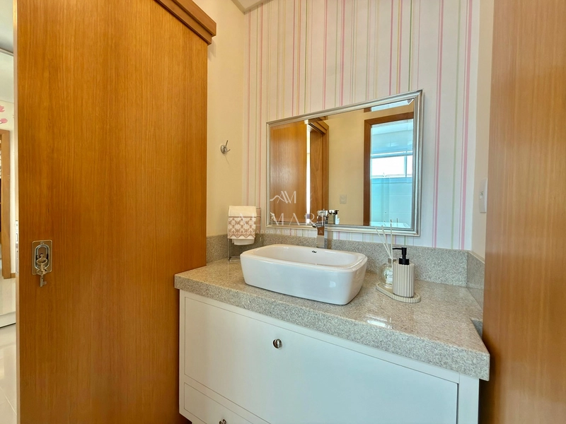 Apartamento com vista panorâmica: 5ª foto da galeria de imagens do imóvel