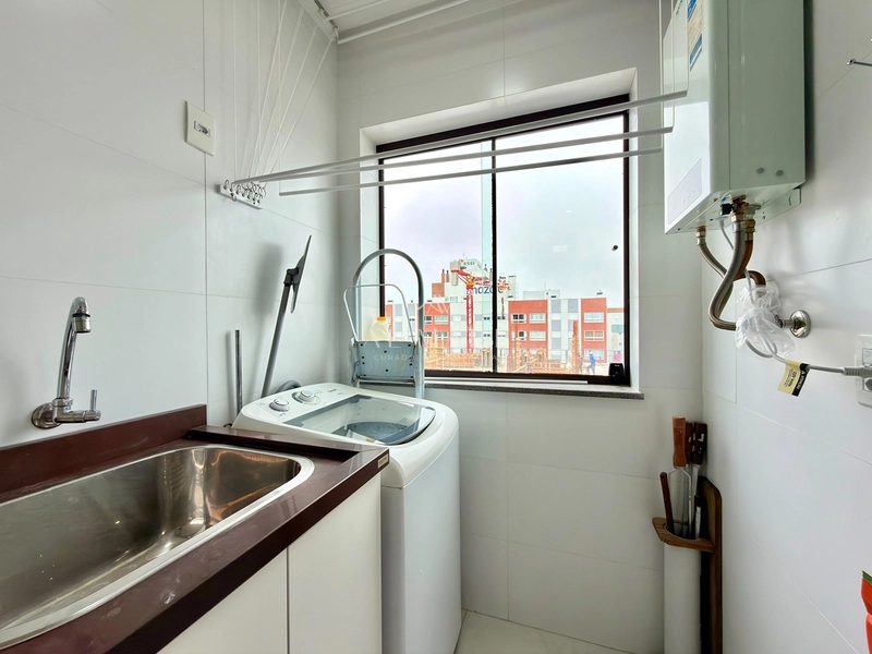 APARTAMENTO À VENDA EM CAPÃO DA CANOA! ANDAR ALTO • MOBILIADO • PRÓXIMO AO MAR: 16ª foto da galeria de imagens do imóvel