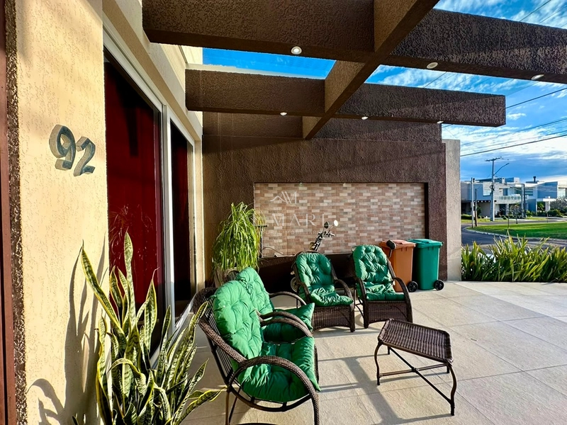 Casa em condomínio quadro suítes : 33ª foto da galeria de imagens do imóvel