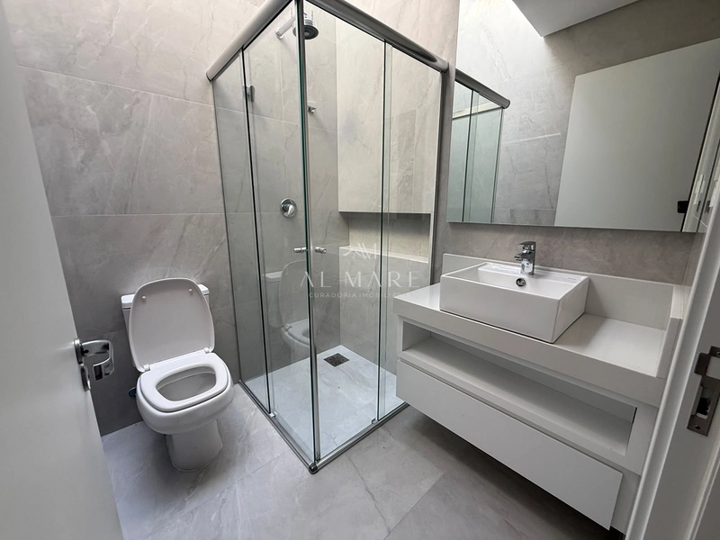Casa beira lago com seis suítes mais lavabo ao lado da infra: 16ª foto da galeria de imagens do imóvel