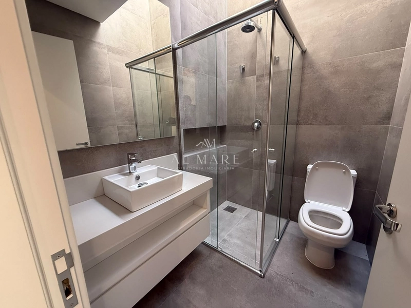 Casa beira lago com seis suítes mais lavabo ao lado da infra: 23ª foto da galeria de imagens do imóvel