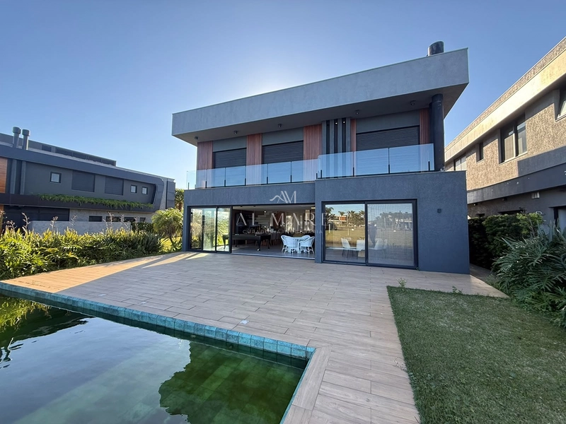 Casa beira lago com seis suítes mais lavabo ao lado da infra: 7ª foto da galeria de imagens do imóvel