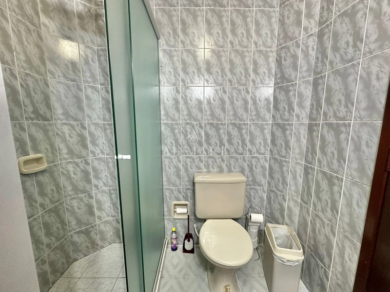 Apartamento com vista liberada para a praça: 2ª foto da galeria de imagens do imóvel