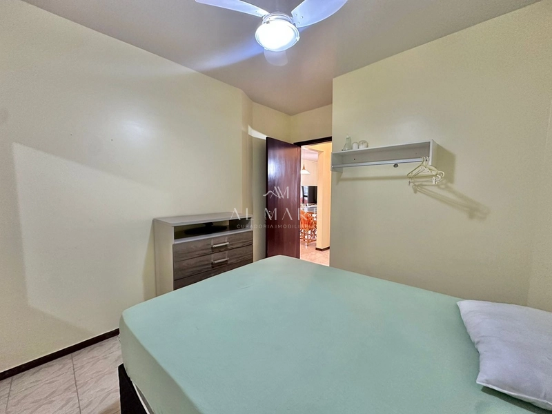 Apartamento com vista liberada para a praça: 23ª foto da galeria de imagens do imóvel