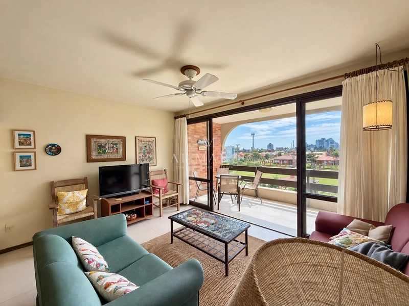 APARTAMENTO À VENDA EM ATLÂNTIDA! 100 M² • VISTA PARA ÁREA VERDE • PRÓXIMO AO MAR: 4ª foto da galeria de imagens do imóvel