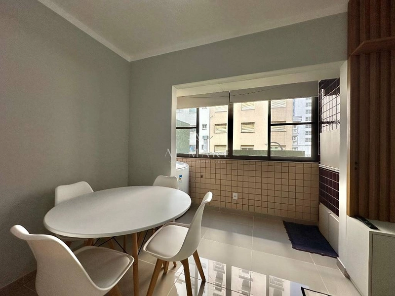 Apartamento de um dormitório com vaga de garagem a duas quadras do mar : 10ª foto da galeria de imagens do imóvel
