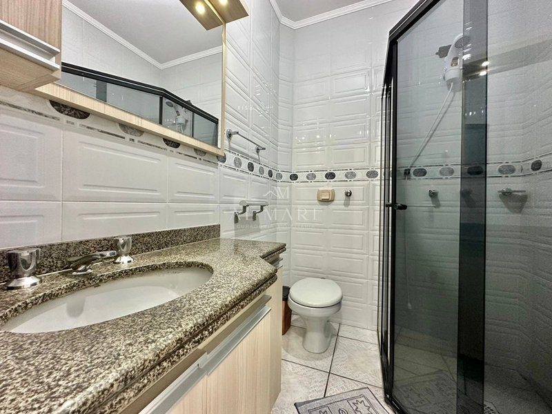 Apartamento beira mar com três dormitórios sendo uma suíte com duas vagas de garagem e mais depósito : 19ª foto da galeria de imagens do imóvel