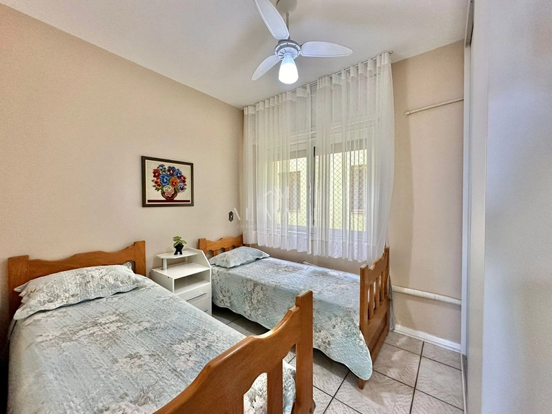 Apartamento beira mar com três dormitórios sendo uma suíte com duas vagas de garagem e mais depósito : 20ª foto da galeria de imagens do imóvel