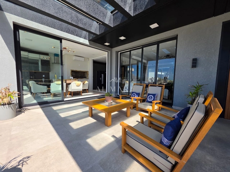 Casa a beira mar de xangrila: 33ª foto da galeria de imagens do imóvel