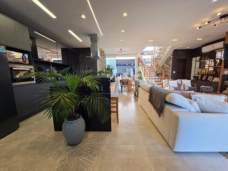 Casa a beira mar de xangrila: 38ª foto da galeria de imagens do imóvel