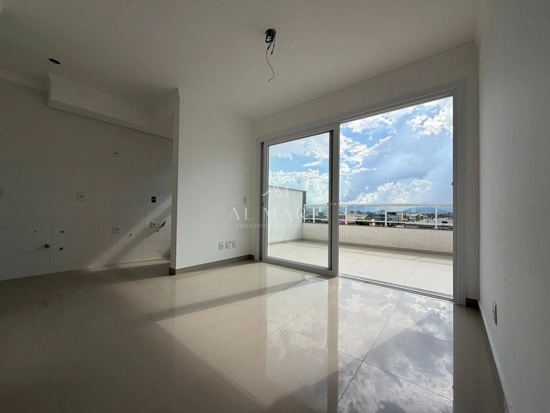 Apartamento com terraço: 9ª foto da galeria de imagens do imóvel
