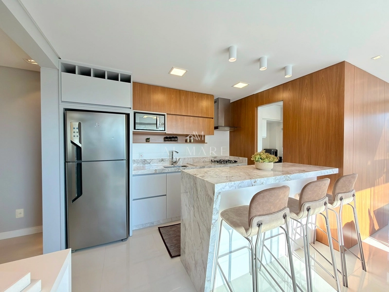 Apartamento de esquina vista mar e serra: 5ª foto da galeria de imagens do imóvel