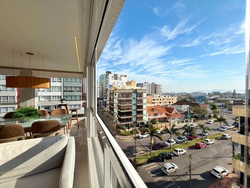 Apartamento de esquina vista mar e serra: 12ª foto da galeria de imagens do imóvel