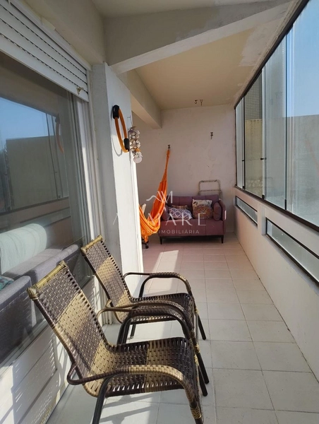 Apartamento três dormitórios sendo uma suíte apenas uma quadra do mar : 30ª foto da galeria de imagens do imóvel