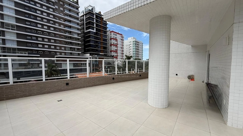 Apartamento bem decorado e gigantesco : 29ª foto da galeria de imagens do imóvel