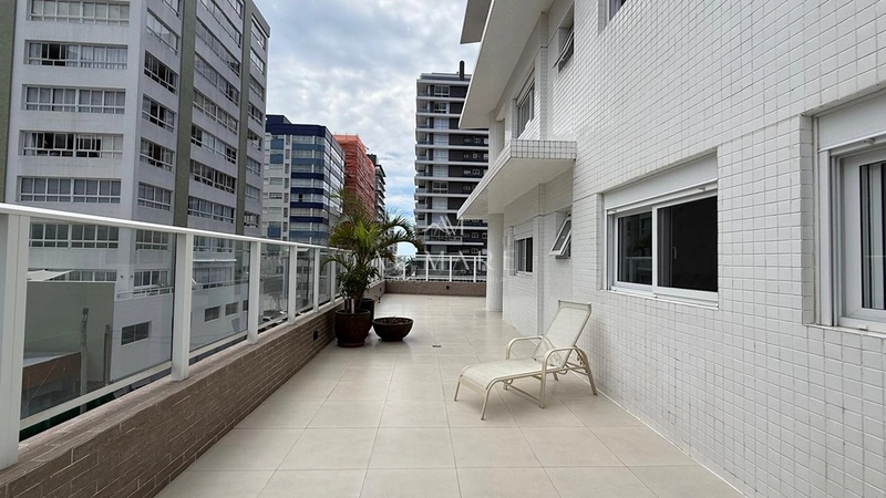 Apartamento bem decorado e gigantesco : 26ª foto da galeria de imagens do imóvel