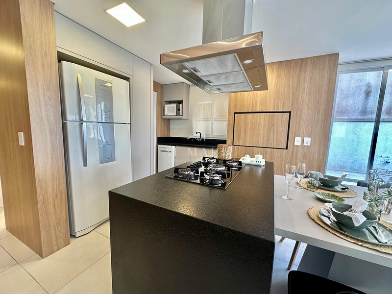 Apartamento com sacada em L e três suítes: 6ª foto da galeria de imagens do imóvel
