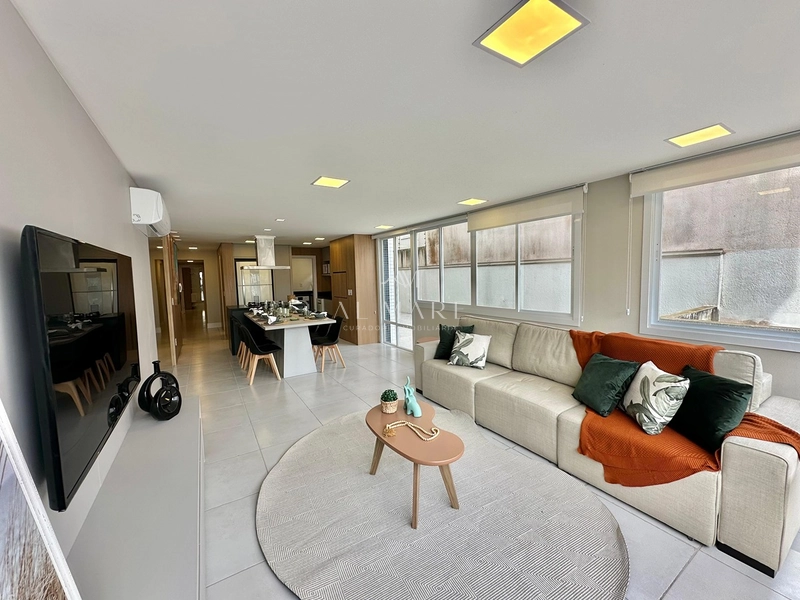 Apartamento com sacada em L e três suítes: 4ª foto da galeria de imagens do imóvel