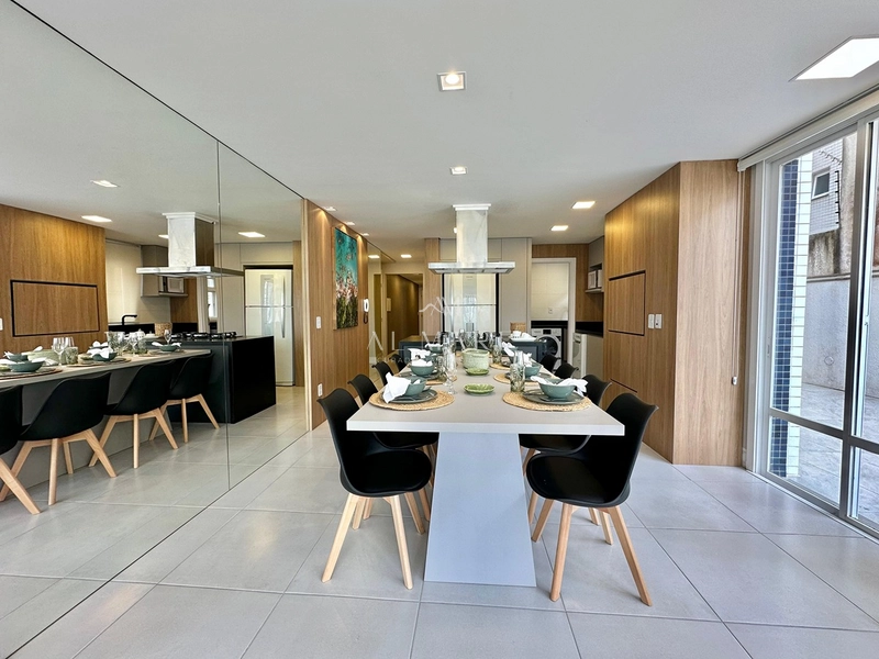 Apartamento com sacada em L e três suítes: 9ª foto da galeria de imagens do imóvel
