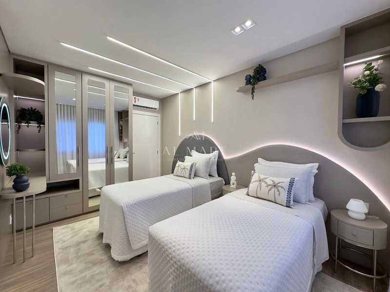 Mansão em Condomínio: 2ª foto da galeria de imagens do imóvel