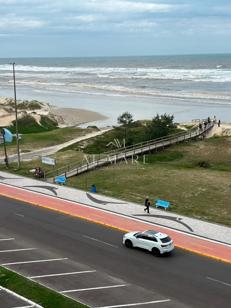 Apartamento beira mar mobiliado e decorado com cinco suítes e três vagas de garagem : 32ª foto da galeria de imagens do imóvel