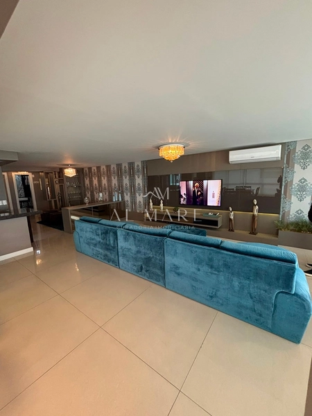 Apartamento beira mar mobiliado e decorado com cinco suítes e três vagas de garagem : 9ª foto da galeria de imagens do imóvel