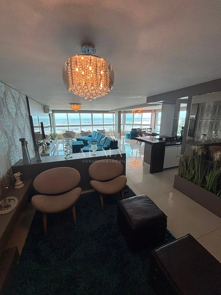 Apartamento beira mar mobiliado e decorado com cinco suítes e três vagas de garagem : 24ª foto da galeria de imagens do imóvel