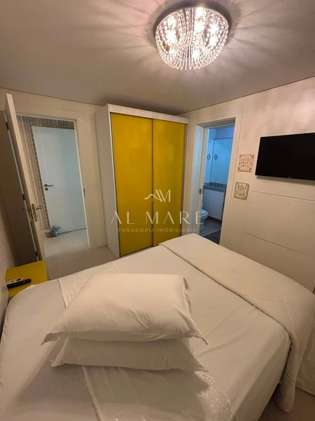 Apartamento beira mar mobiliado e decorado com cinco suítes e três vagas de garagem : 35ª foto da galeria de imagens do imóvel
