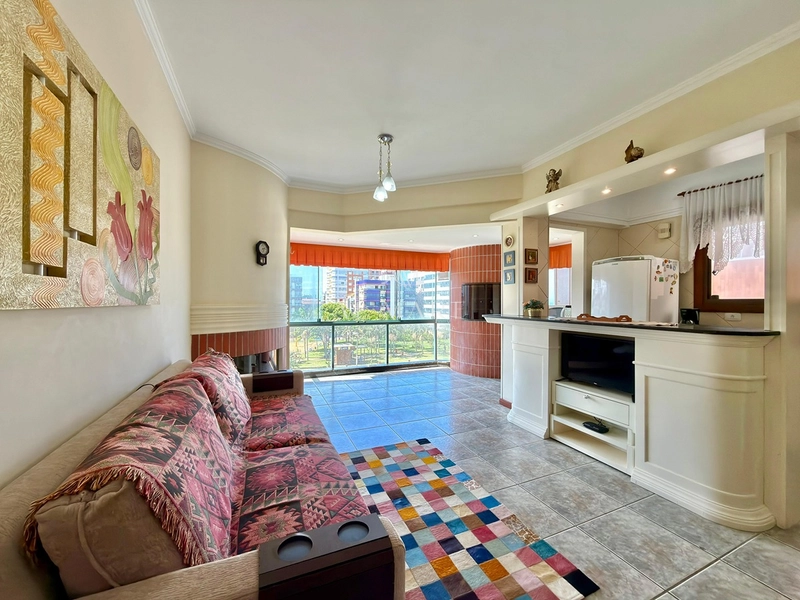 Apartamento com vista para praça do farol: 1ª foto da galeria de imagens do imóvel