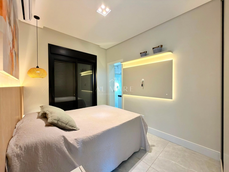 Casa em condomínio com quatro suítes mobiliado e decorado : 28ª foto da galeria de imagens do imóvel