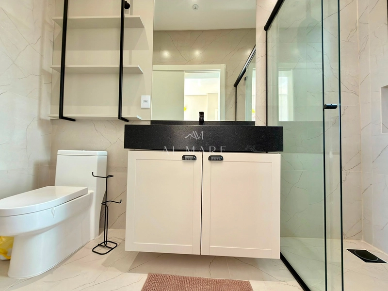 Casa em condomínio com quatro suítes mobiliado e decorado : 27ª foto da galeria de imagens do imóvel