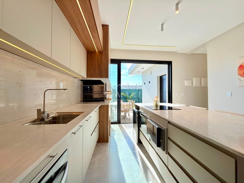 Casa em condomínio com quatro suítes mobiliado e decorado : 17ª foto da galeria de imagens do imóvel