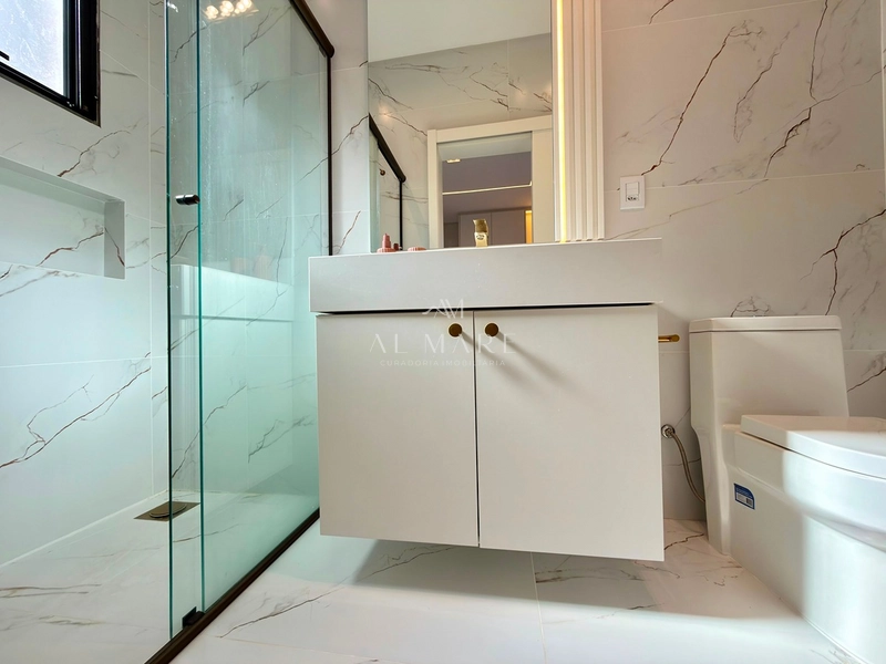 Casa em condomínio com quatro suítes mobiliado e decorado : 37ª foto da galeria de imagens do imóvel