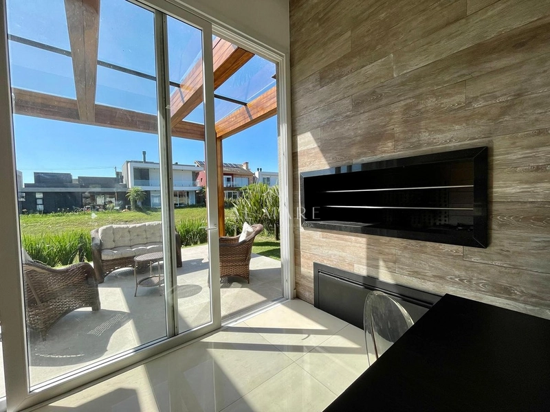 Casa com 4 suites em condominio : 17ª foto da galeria de imagens do imóvel